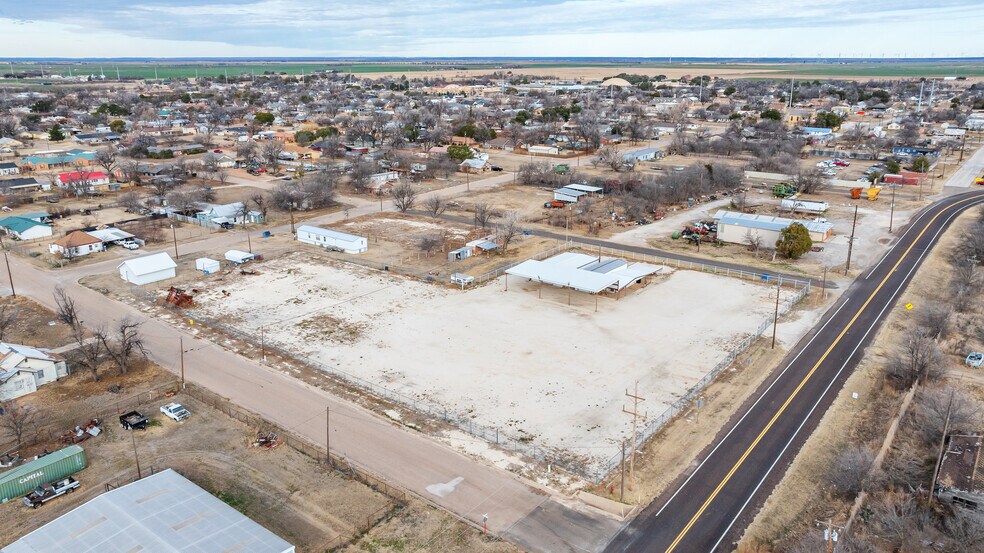 More Photos Of 711 S 3rd Ave, Munday Warehouse For Sale