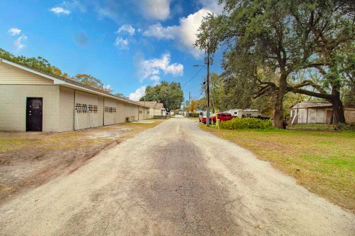 More Photos Of 5639 Pullman Ave, North Charleston Warehouse For Sale