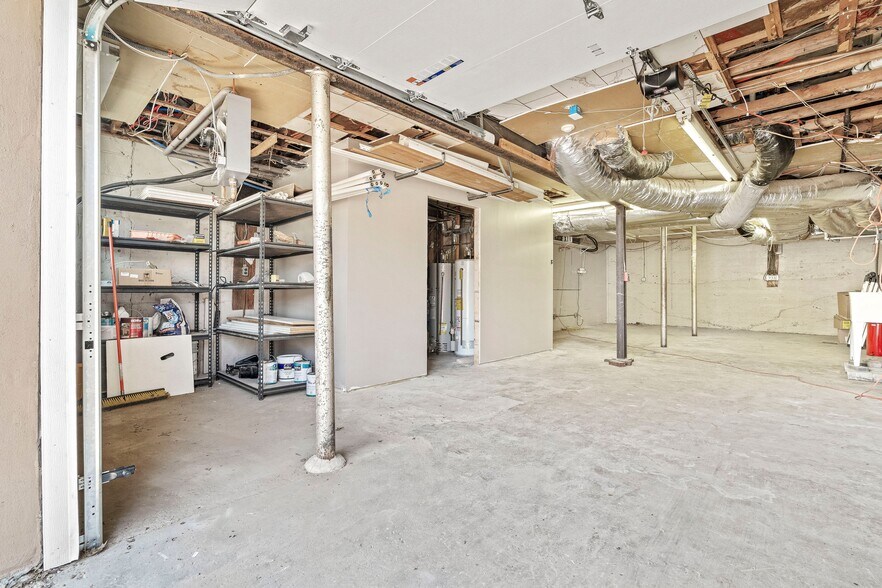 More Photos Of 100 S Main St, New City Storefront Retail Residential For Lease