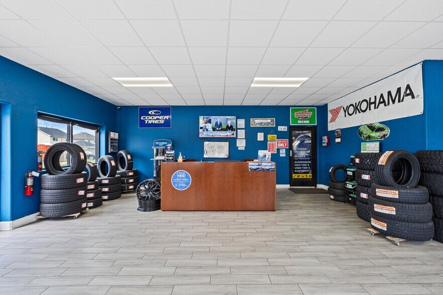 More Photos Of 6217 Fry Rd, Katy Auto Repair For Sale
