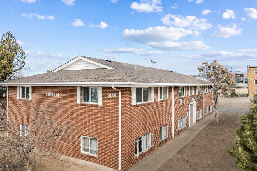 More Photos Of 1588 Macon St, Aurora Apartments For Sale
