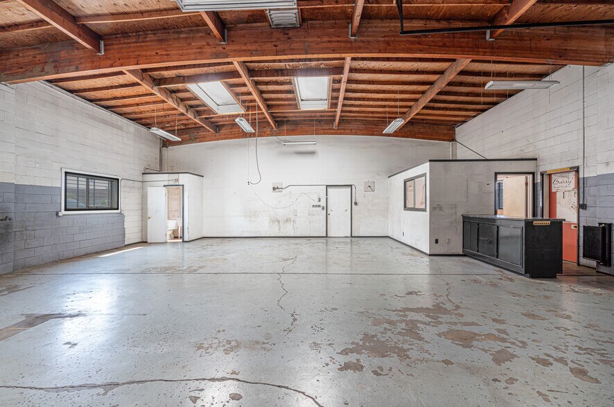 More Photos Of 1841 Piner Rd, Santa Rosa Flex For Lease