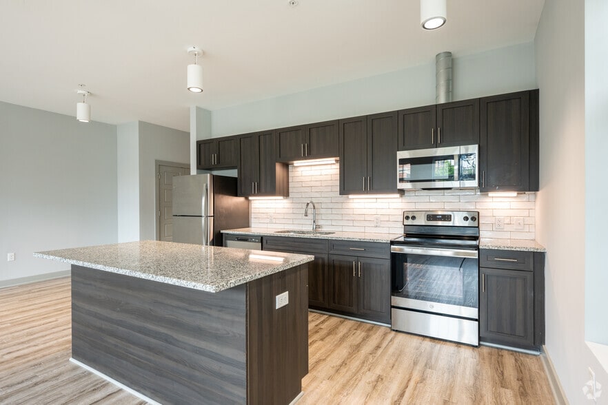 More Photos Of 670 Downey Green, Hampton Apartments For Sale