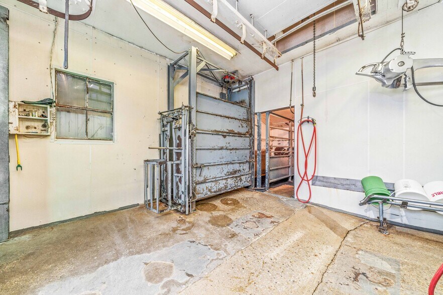 More Photos Of 101 S East St, Earlville Specialty For Sale