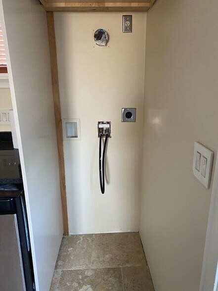 More Photos Of 1074 Washington St, Attleboro Storefront Retail Residential For Sale