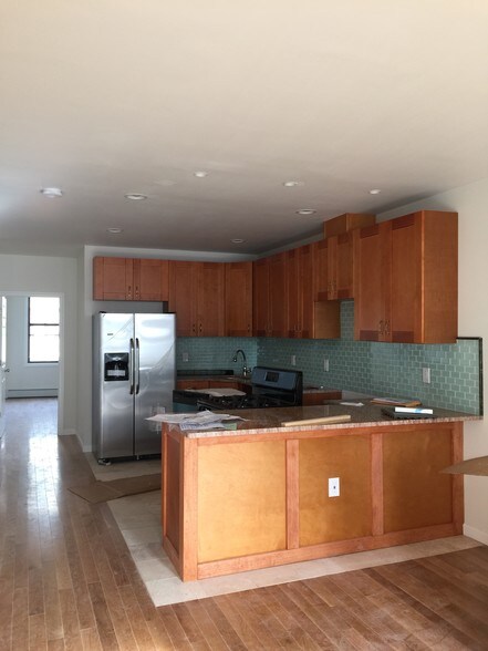 More Photos Of 1746 Pitkin Ave, Brooklyn Storefront Retail Office For Lease