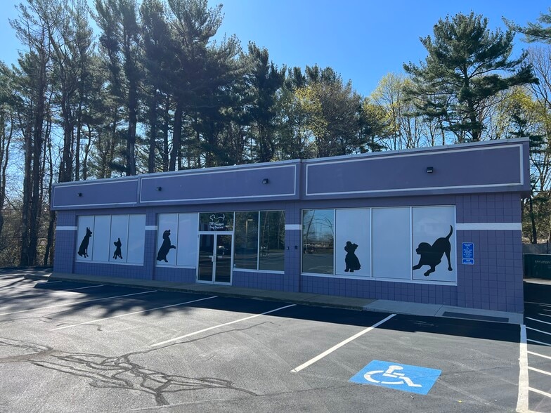 More Photos Of 114R Main St, Kingston Storefront For Lease