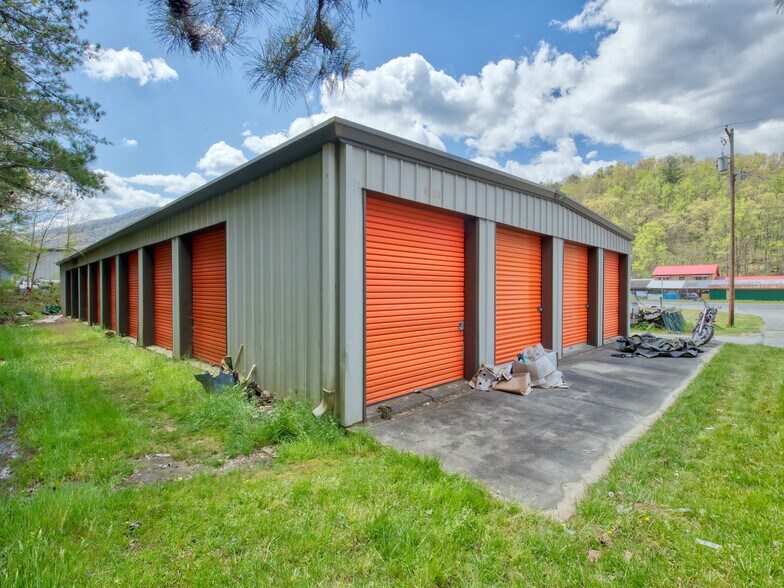 More Photos Of 5262 US Highway 74 W, Whittier Storefront Retail Residential For Sale