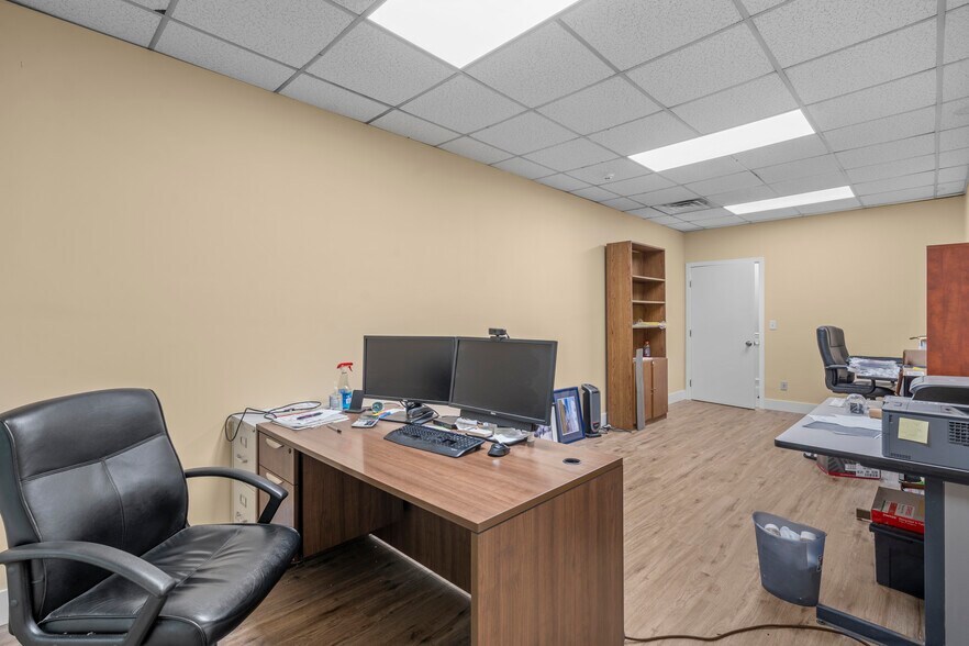 More Photos Of 887 Main St, Monroe Office Residential For Sale