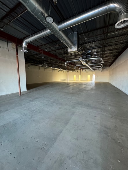 More Photos Of 9505 Viscount Blvd, El Paso Unknown For Lease