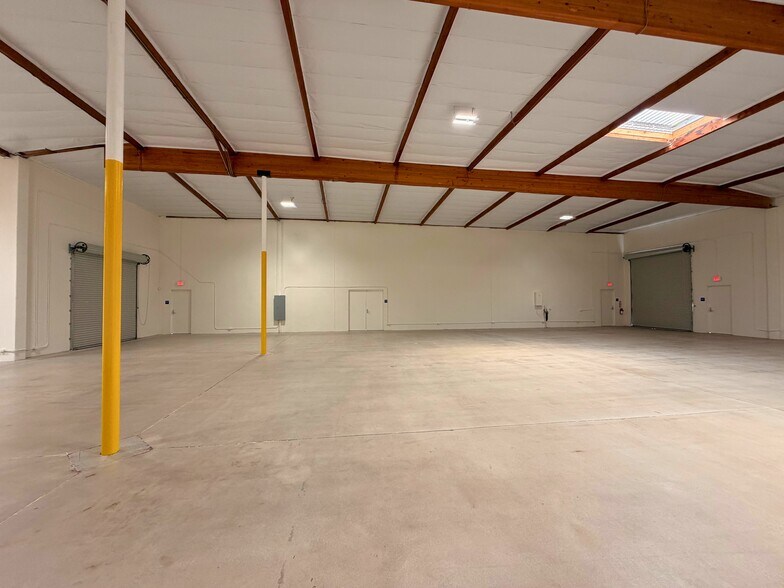 More Photos Of 1255 W 9th St, Upland Warehouse For Lease