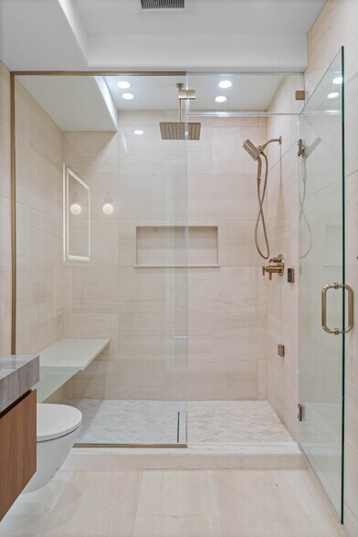 More Photos Of 41 Summit St, Brooklyn Apartments For Sale