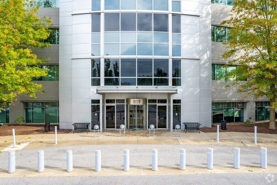 More Photos Of 801 International Dr, Linthicum Office For Sale
