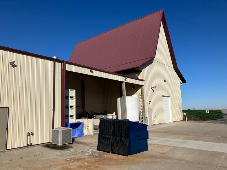 More Photos Of 17111-17145 S 138th St, Springfield Winery Vineyard For Sale