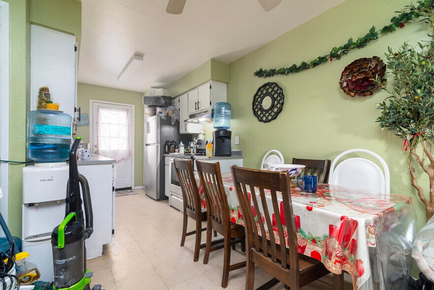 More Photos Of 2444 E Willetta St, Phoenix Multifamily For Sale