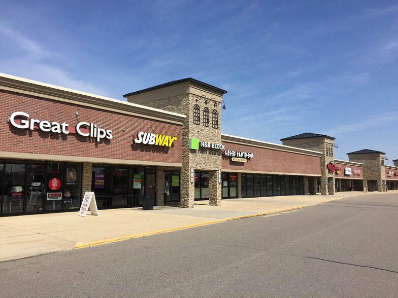 More Photos Of 41701-41911 Garfield Rd, Clinton Township Freestanding For Sale