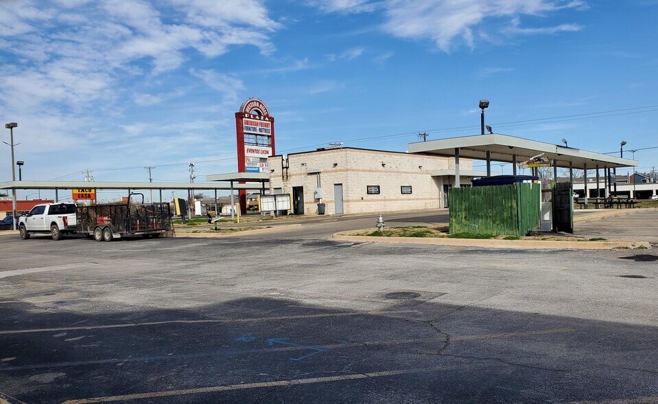 More Photos Of 8625 Camp Bowie West Blvd, Fort Worth Land For Lease