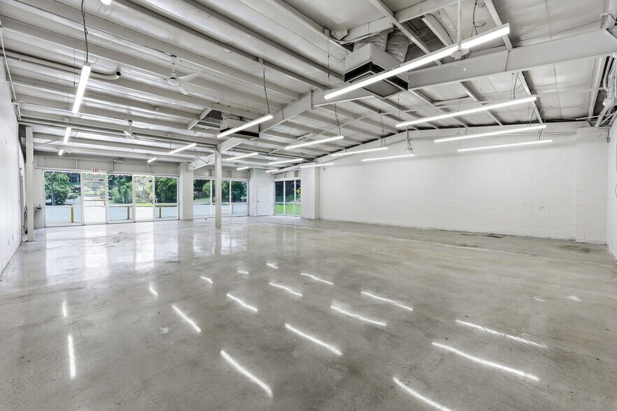 More Photos Of 146 Morrison Moore Pkwy E, Dahlonega Freestanding For Lease