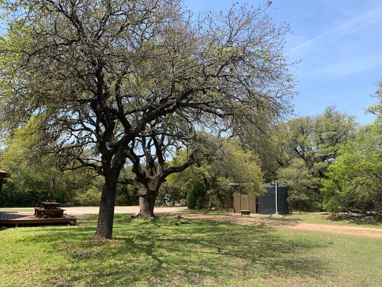 More Photos Of 4225 E Highway 290, Dripping Springs Office For Lease