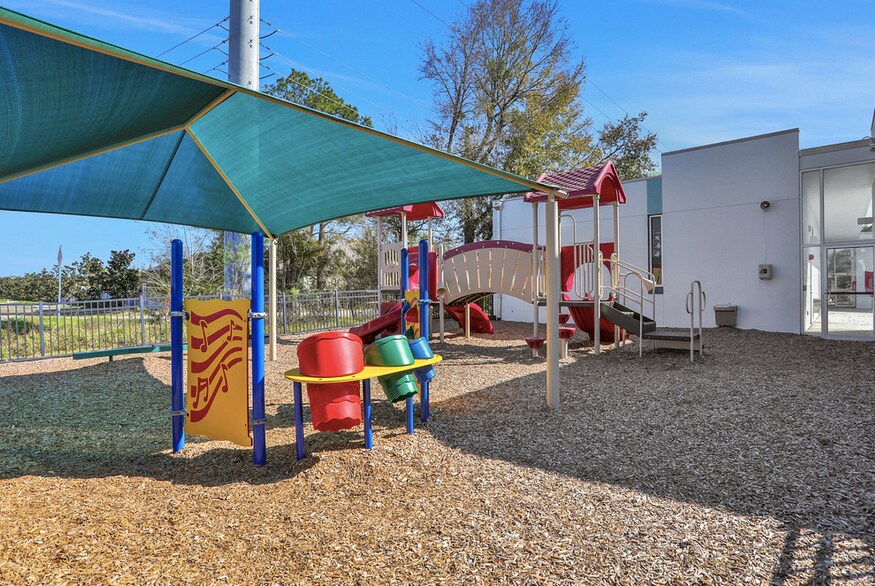More Photos Of 210 Commerce Lake Dr, Saint Augustine Daycare Center For Lease