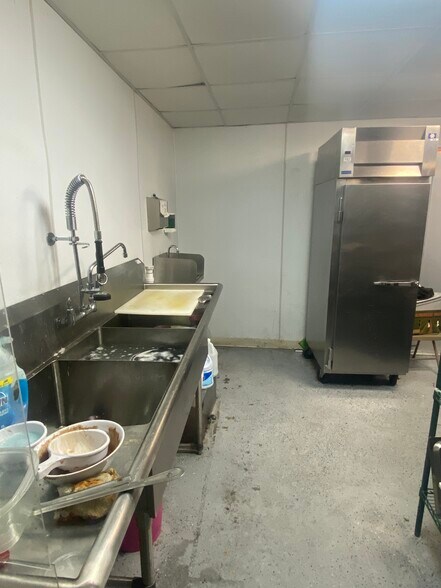 More Photos Of 507 S Lafayette St, Shelby General Retail For Sale