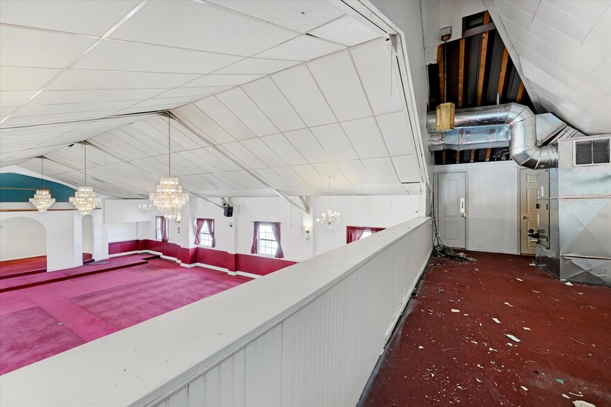 More Photos Of 2024 Gwynn Oak Ave, Baltimore Religious Facility For Sale