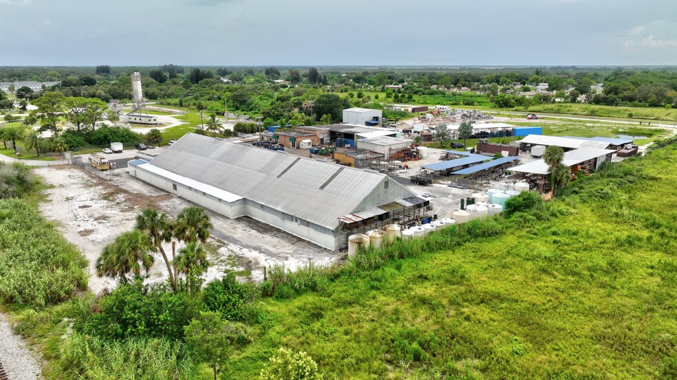 More Photos Of 17250 SW Railroad Ave, Indiantown Manufacturing For Sale