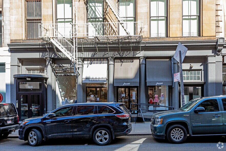 More Photos Of 104-108 Reade St, New York Apartments For Lease