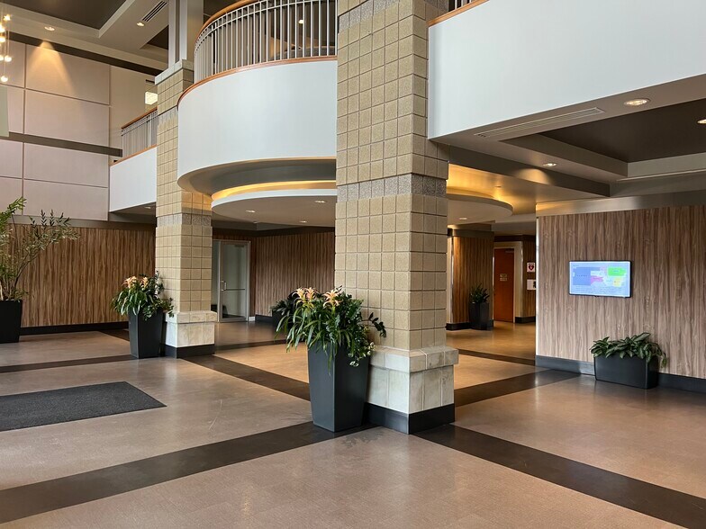 More Photos Of 10619 S Jordan Gtwy, South Jordan Office For Lease