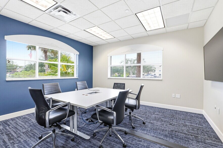 More Photos Of 7351 Office Park Pl, Melbourne Office For Sale
