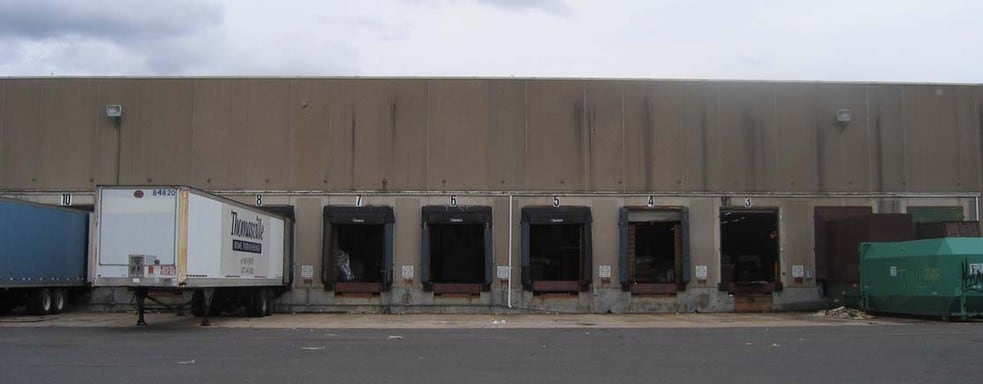 More Photos Of 1 Truman Dr S, Edison Warehouse For Lease