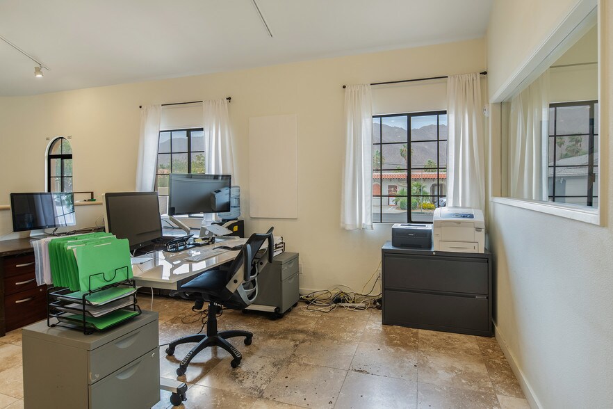 More Photos Of 51370 Avenida Bermudas, La Quinta Office Residential For Sale
