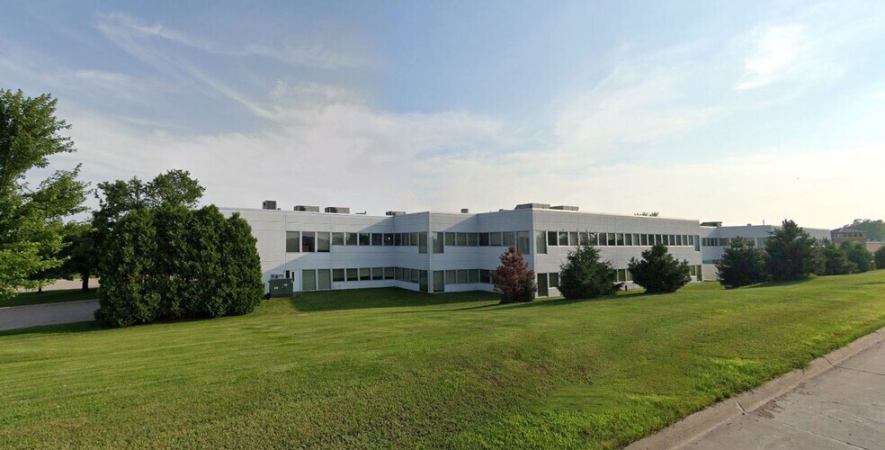 Primary Photo Of 4141 Westmark Dr, Dubuque Office For Lease