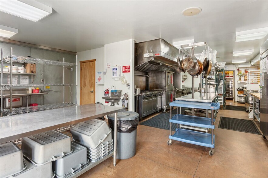 More Photos Of 2538 W Carefree Wy, Crestone Schools For Sale