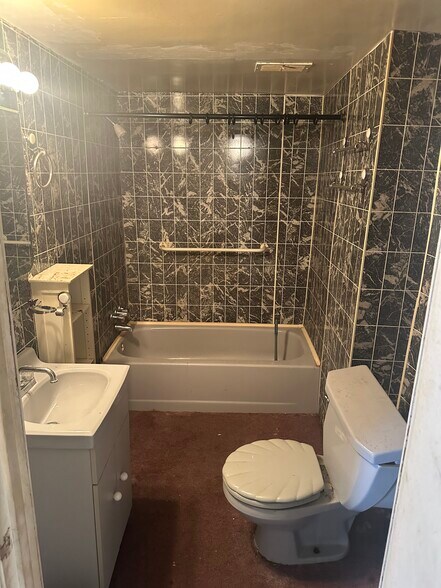 More Photos Of 1677 Main St, Buffalo General Retail For Sale