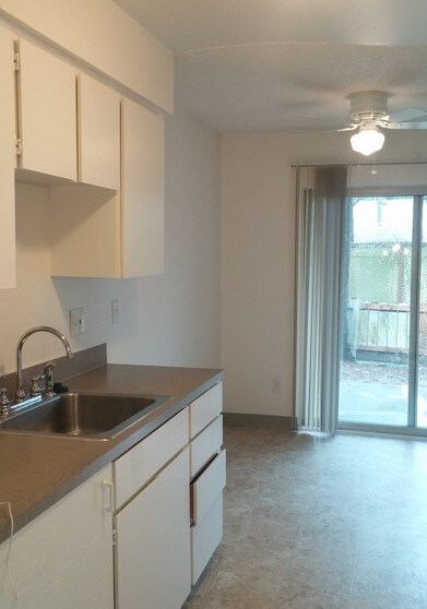 More Photos Of 1184 NE Turner Dr, Hillsboro Apartments For Sale