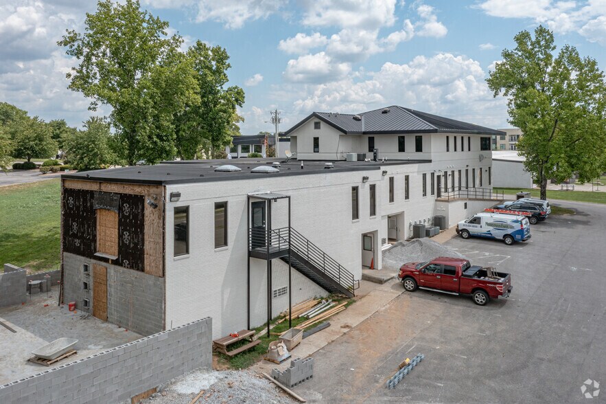 Primary Photo Of 307 Southgate Ct, Brentwood Medical For Sale