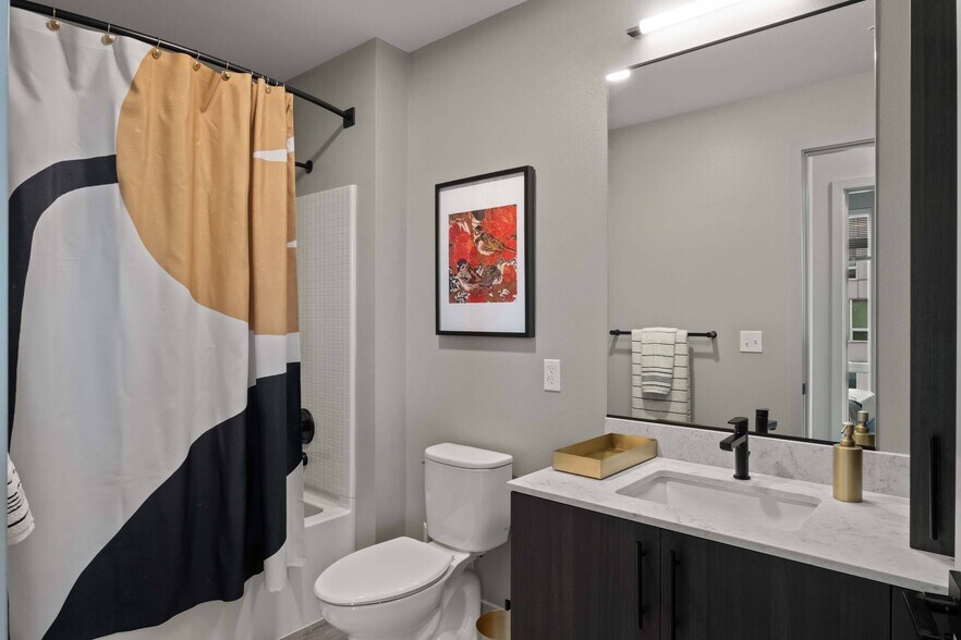 More Photos Of 104 12th Ave, Seattle Apartments For Lease