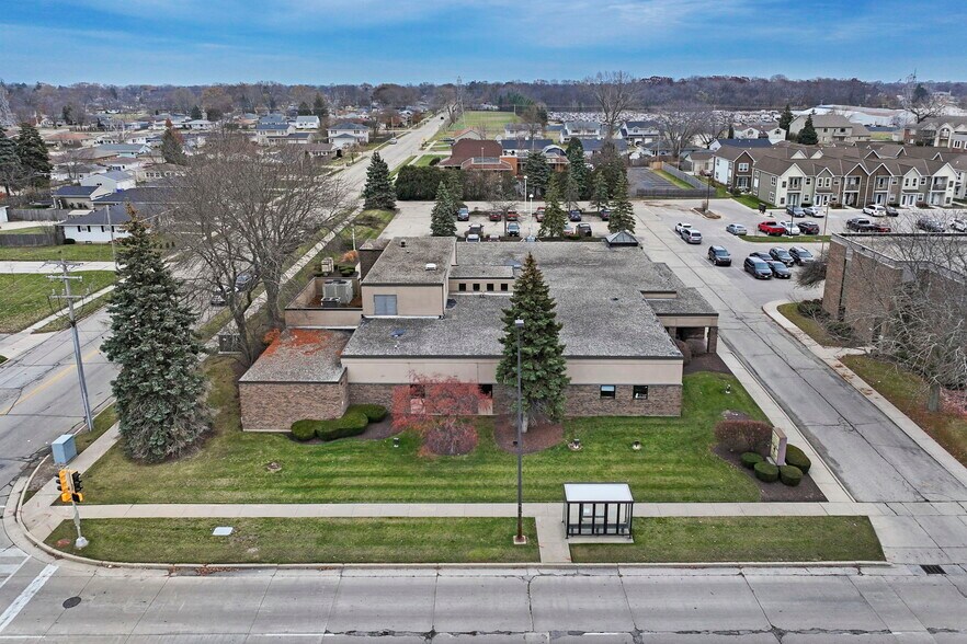 More Photos Of 3505 30th Ave, Kenosha Office For Sale
