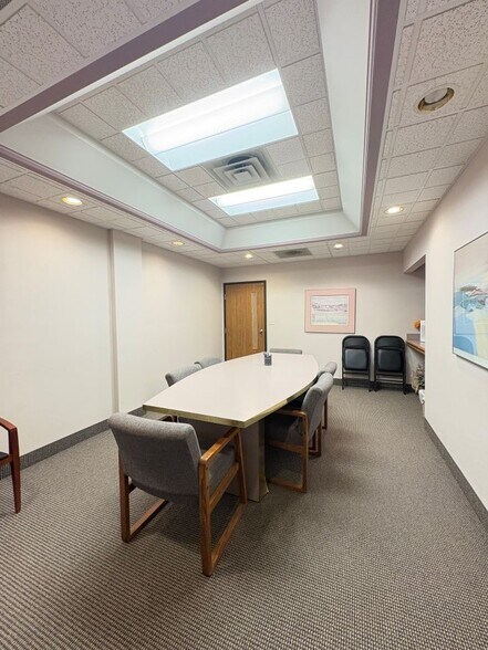 More Photos Of 23933 Allen Rd, Trenton Medical For Lease