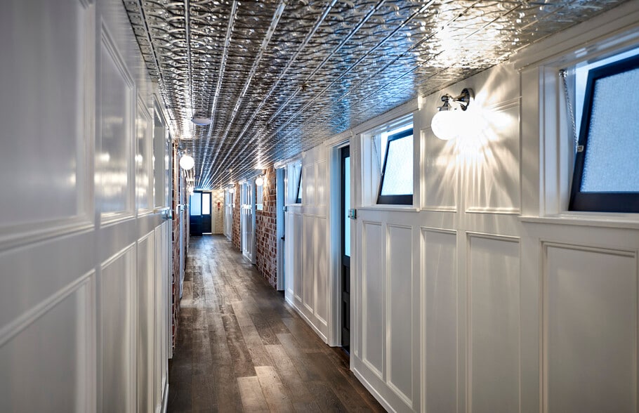 More Photos Of 202-208 W 4th St, Santa Ana Office For Lease