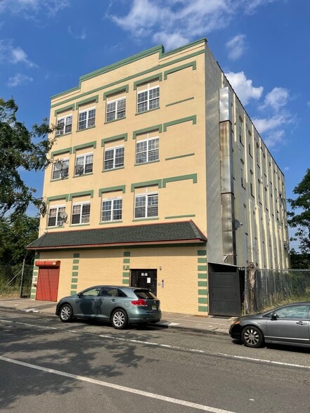 More Photos Of 15-19 Stone Street st @ 7th Avenue, Newark Apartments For Sale