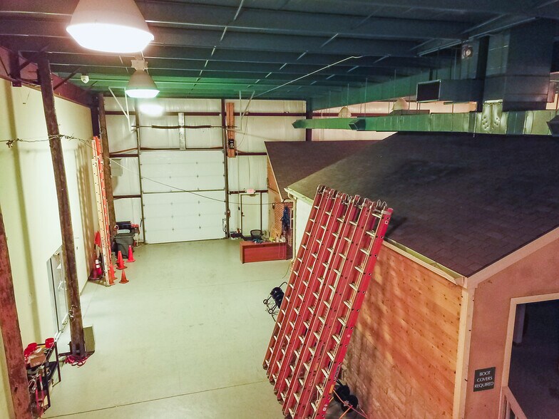 More Photos Of 374 Westdale Ave, Westerville Research And Development For Sale