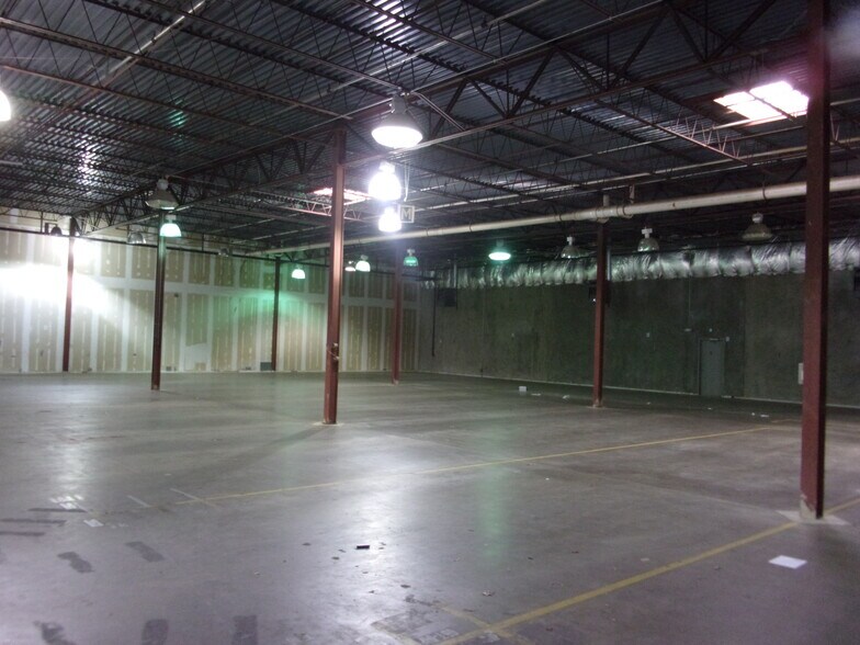 More Photos Of 8197 Euclid Ct, Manassas Park Warehouse For Lease