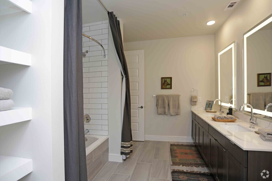 More Photos Of 5200 N O'Connor Blvd, Irving Unknown For Lease