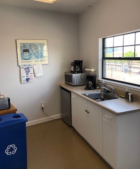 More Photos Of 411-413 Ferry St, Martinez Storefront Retail Office For Sale