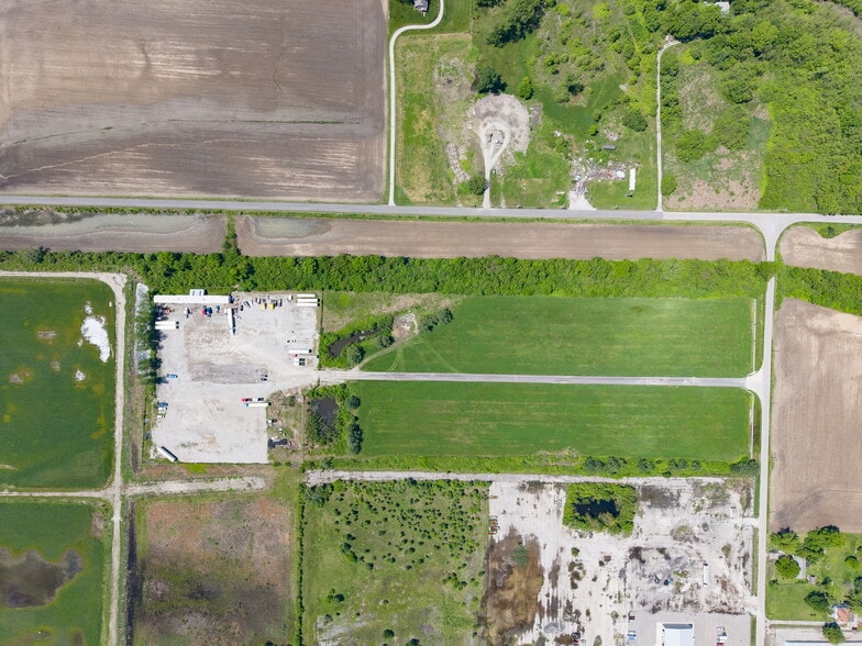 More Photos Of 440 W Pontoon Rd, Granite City Land For Sale