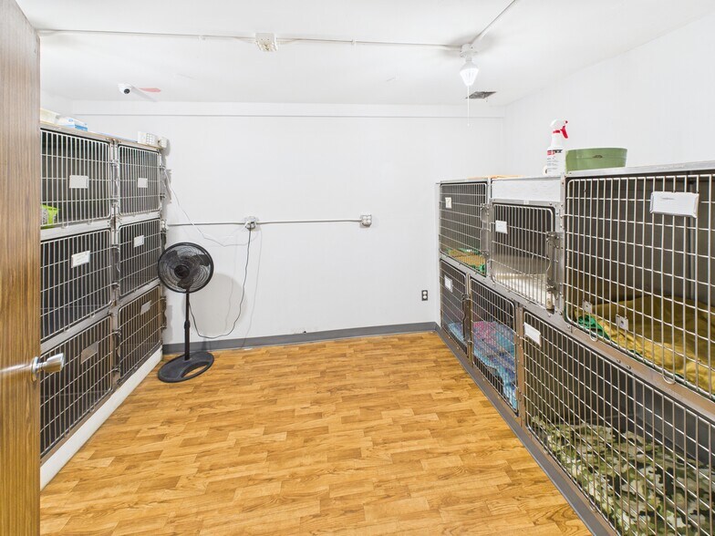 More Photos Of 214 W Main St, Sedalia Storefront Retail Office For Sale