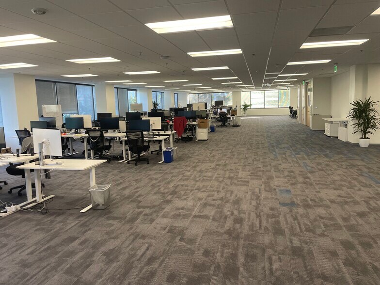 More Photos Of 2560 N 1st St, San Jose Loft Creative Space For Lease