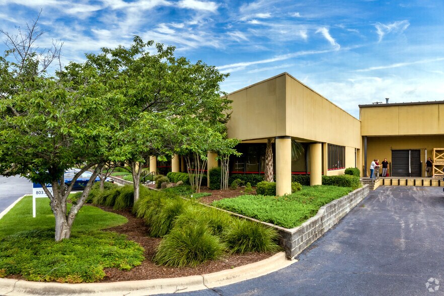 More Photos Of 130 Pinnacle Point Ct, Columbia Warehouse For Lease